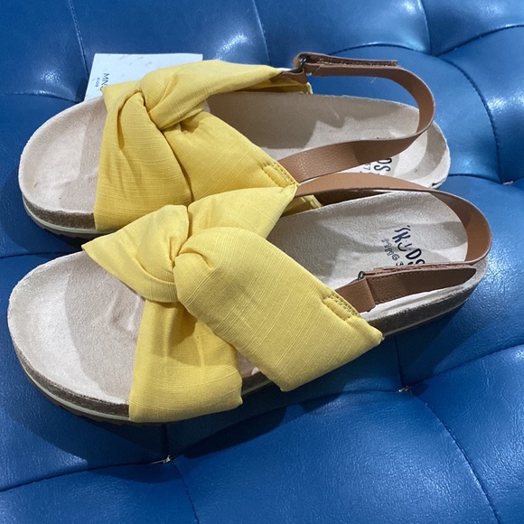 Brand New Mango kids sandals - Picture 2 of 4